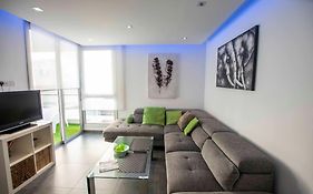Glabur Stays - The Amazing 1 Bdr - Executive Apt Nicosia Center Free Parking & Wifi